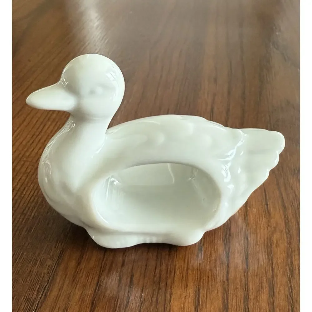Set of 7 Vintage White Porcelain Napkin Rings Duck Shape Made in Japan